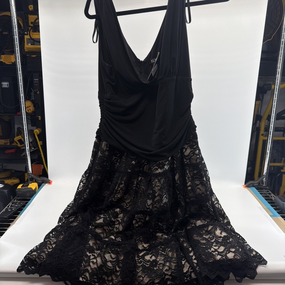 SLNY‎ Dress Womens 6 Black Fairy Grunge Whimsigoth Prom Lace Cocktail Fit Flare